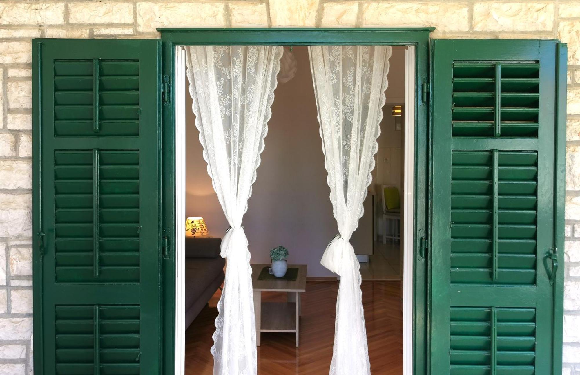 Villa Mira Bol Zimmer foto